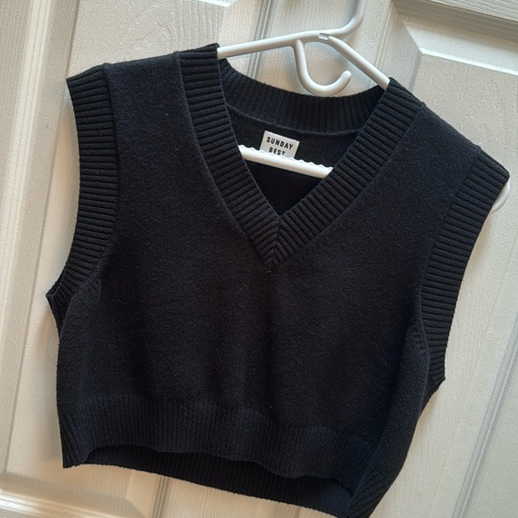 Sunday best cropped sweater vest - Picture 1 of 3